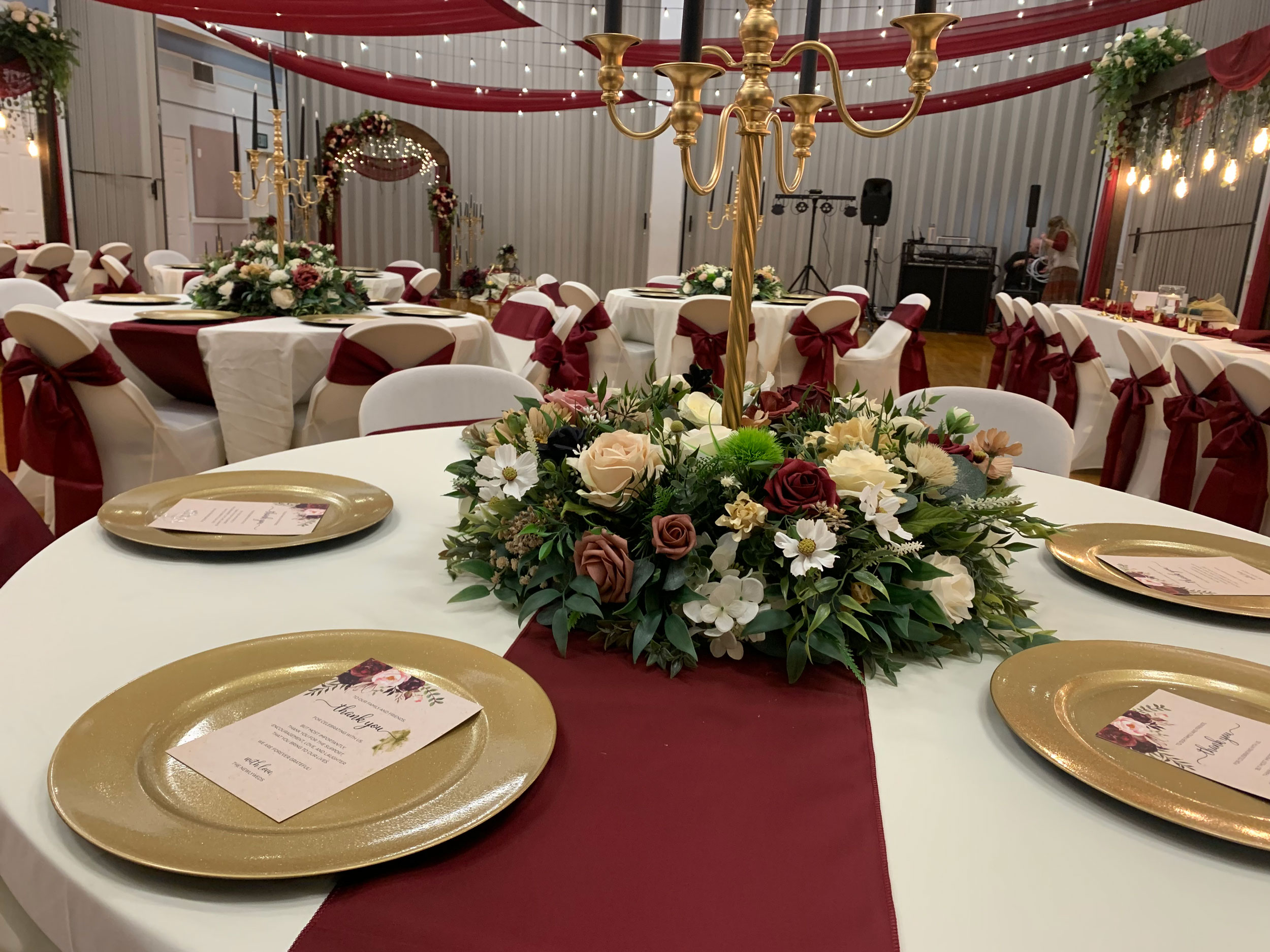 Camdas Wedding Floral and Rental Utah Lighted Table Arches,m Arch and Floral Table Wreath