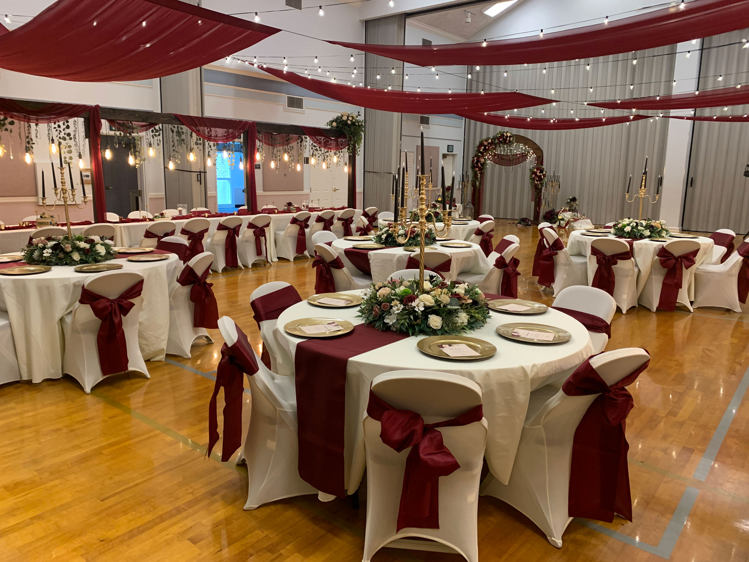 Camdas Wedding Floral and Rental Utah Lighted Table Arches and Floral Table Wreath