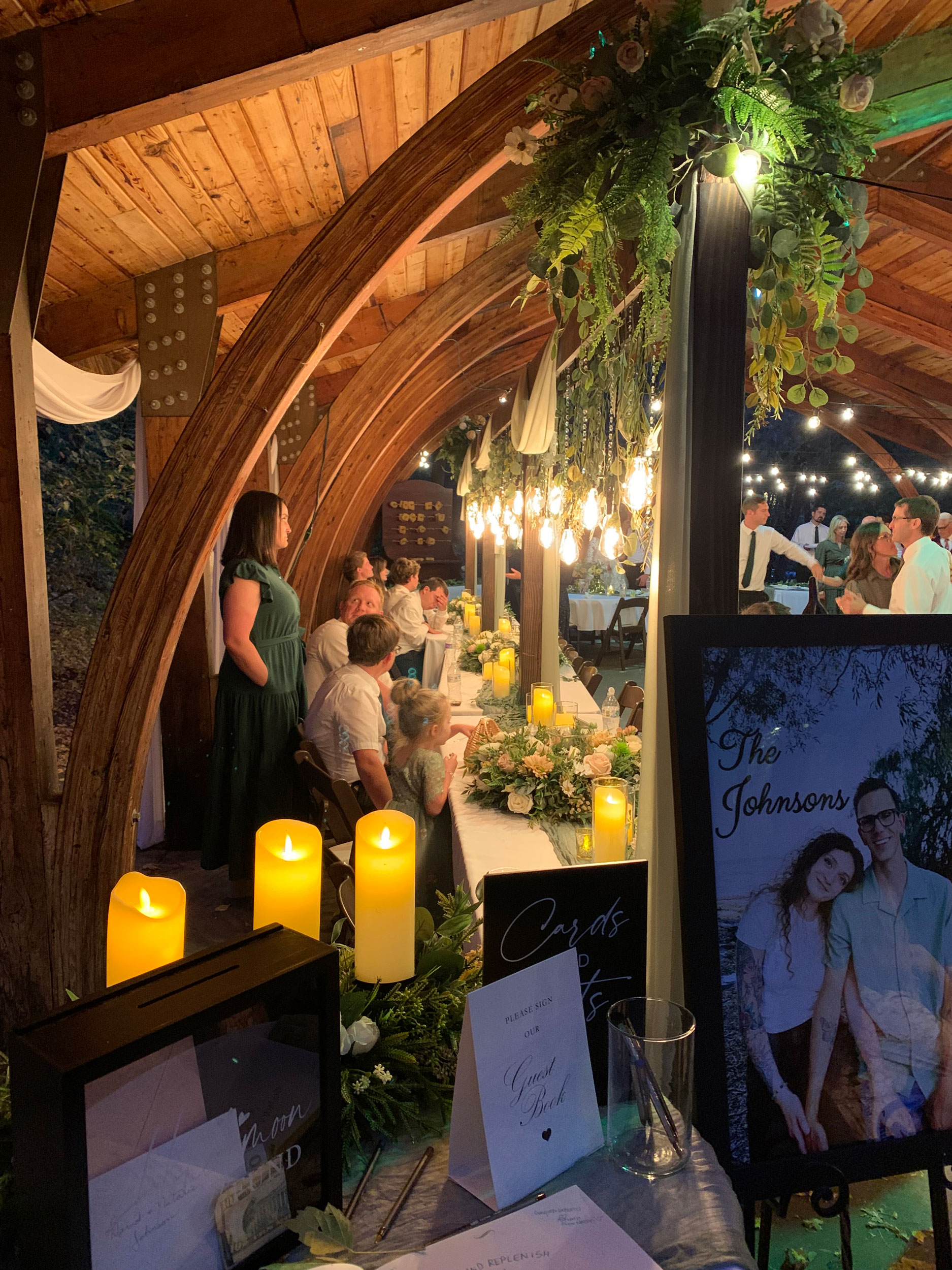 Camdas Wedding Floral and Rental Utah Cascading Vines Tan Ivory Lighted Table Arches