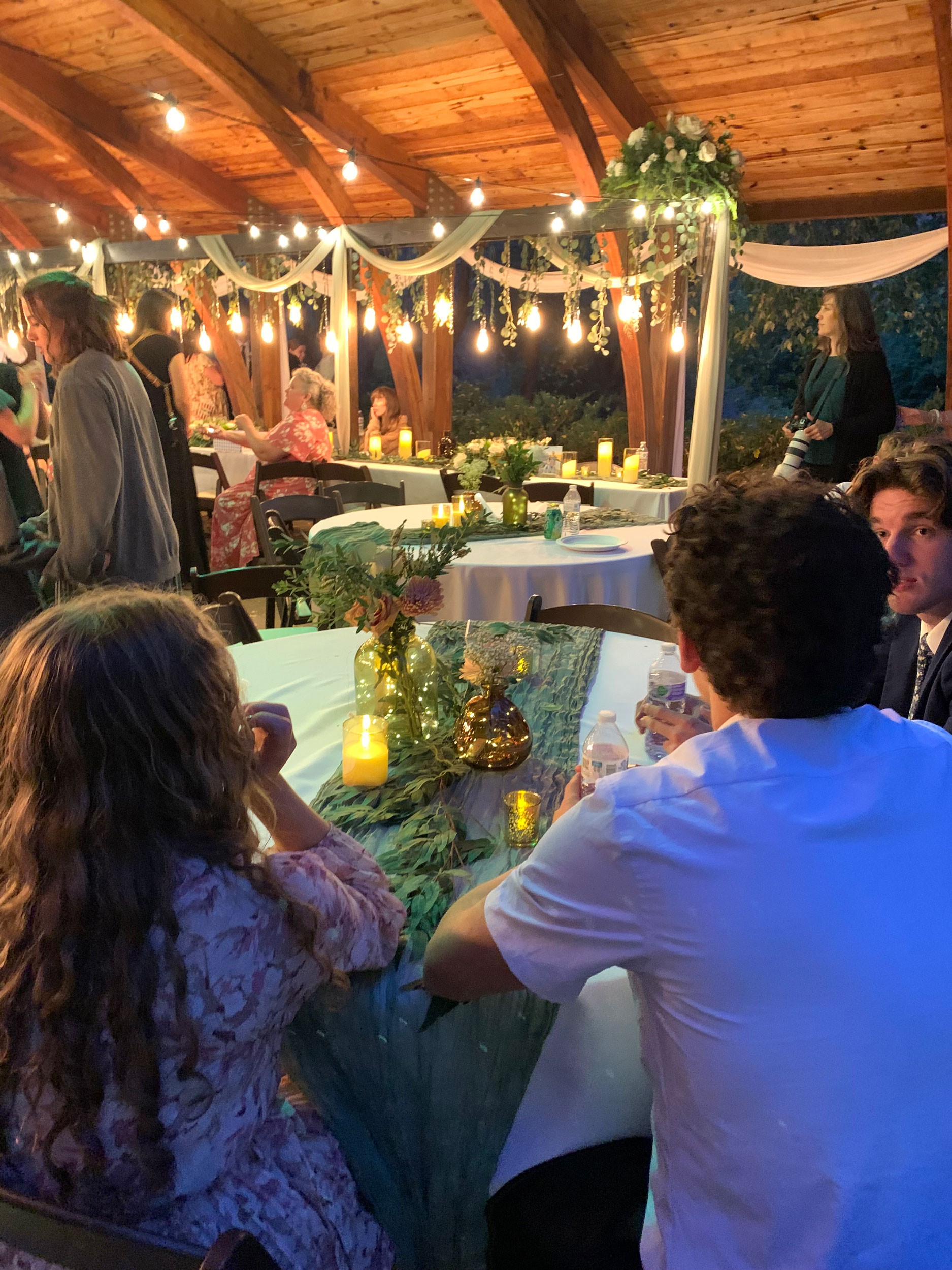 Camdas Wedding Floral and Rental Utah Cascading Vines Tan Ivory Lighted Table Arches