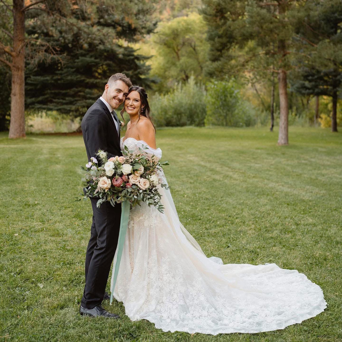 Custom Floral Bridal Bouquet Wedding Floral Accessories